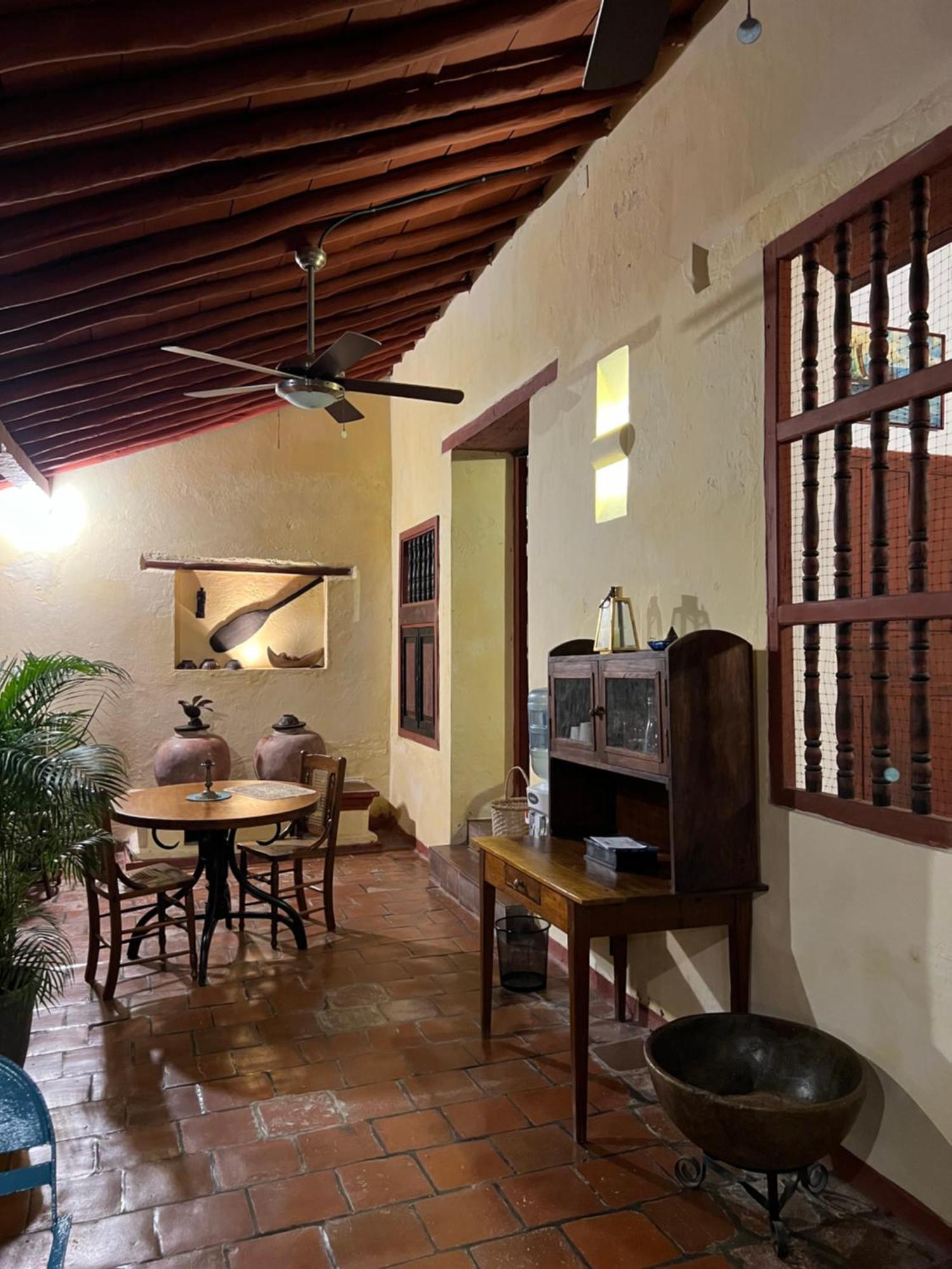 Casa Sinning-Ano1637 Mompos Exterior photo